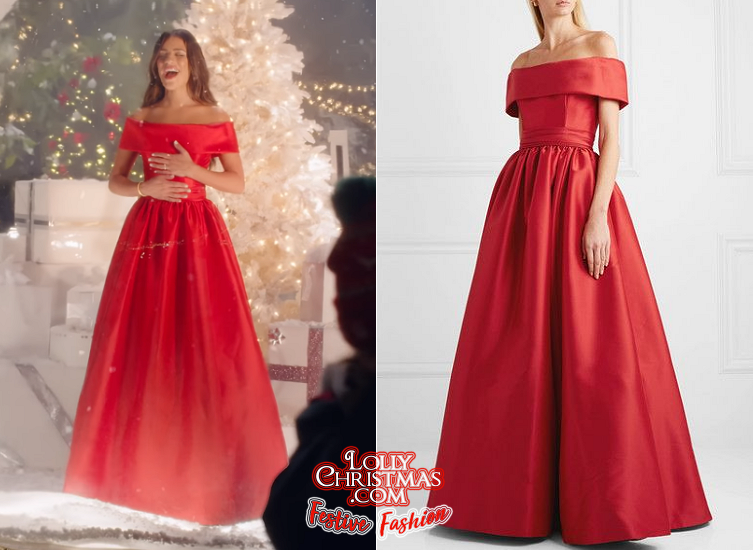 Festive Fashion: Lea Michele's 'Christmas in the City' Music Video