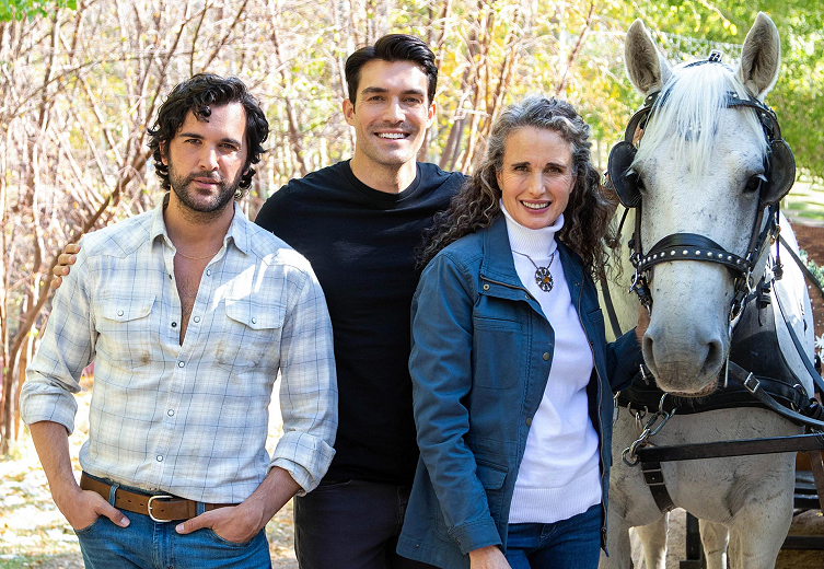 Andie MacDowell, Juan Pablo Di Pace & Peter Porte Star in Paramount Network's 'Dashing in December'