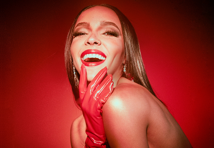 Tinashe Releases 'Comfort & Joy' Ep for the Holidays!