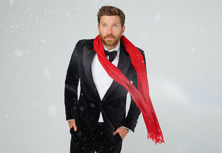 Brett Eldredge to Release Second Christmas Album Next Month!